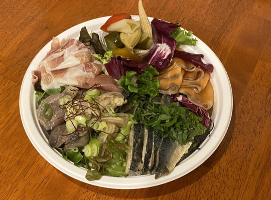 テイクアウト用５種盛りは税込2000円