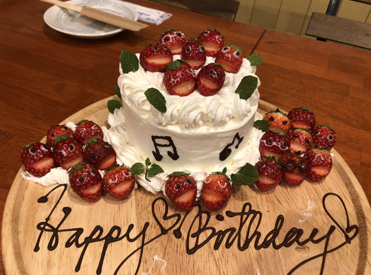 誕生日ケーキ