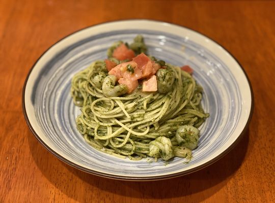 むきエビのジェノベーゼ